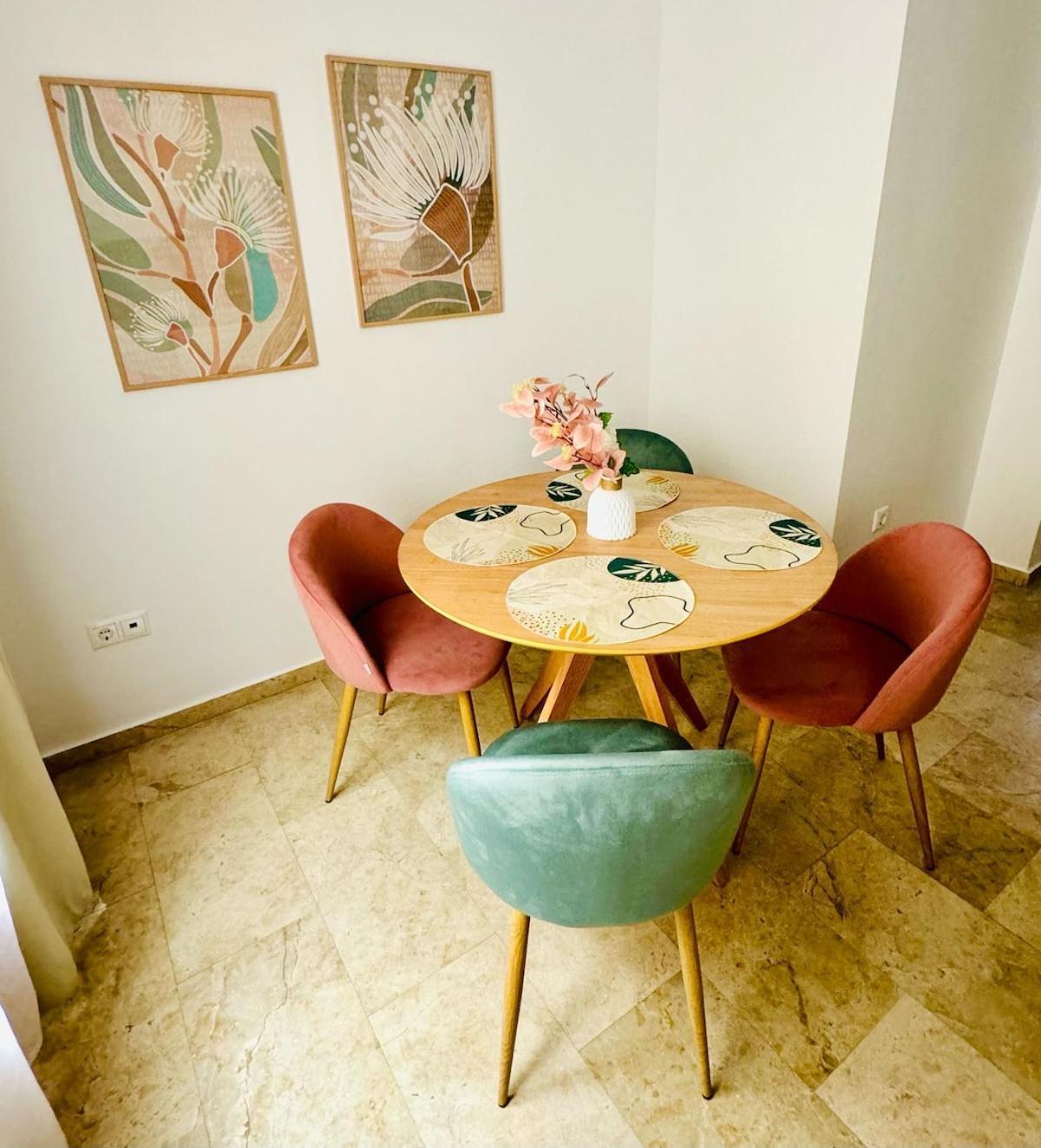 Abat 1 Cool & Wide Flat Next To The Cathedral Appartement *